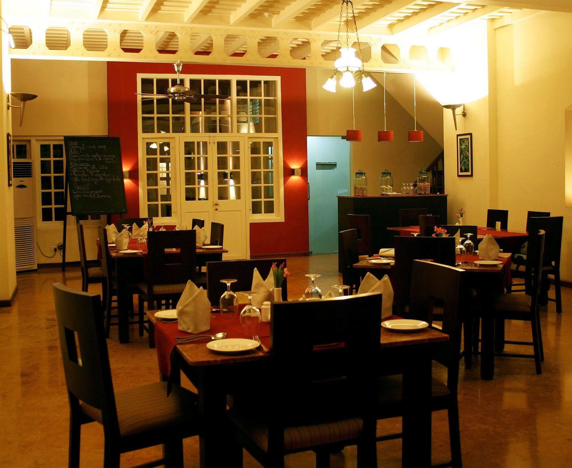 Tea Bungalow Kochi Restoran gambar